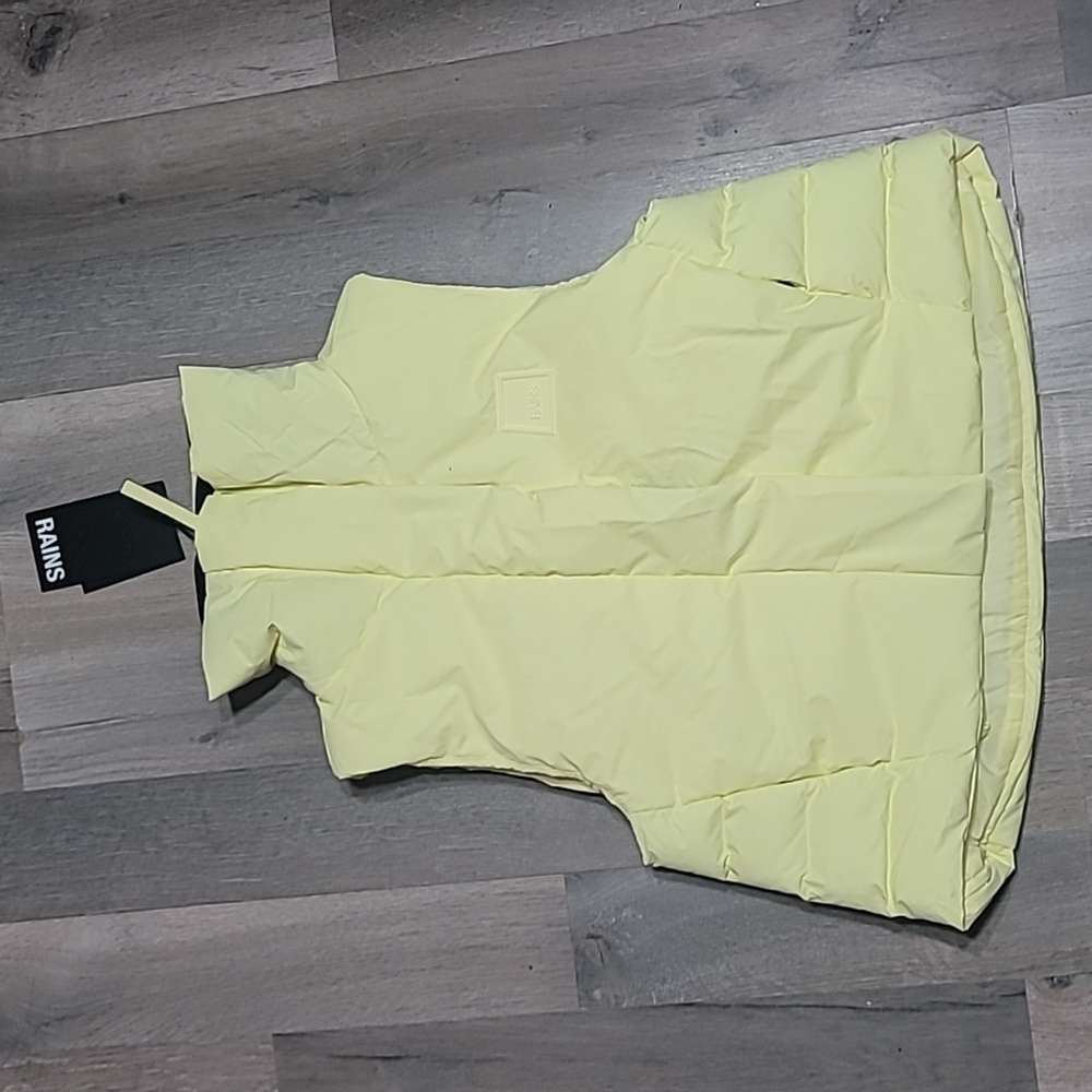 NWT Rains Loop W Puffer Vest in Straw,  Pale Yellow, Size XS - Picture 5 of 10